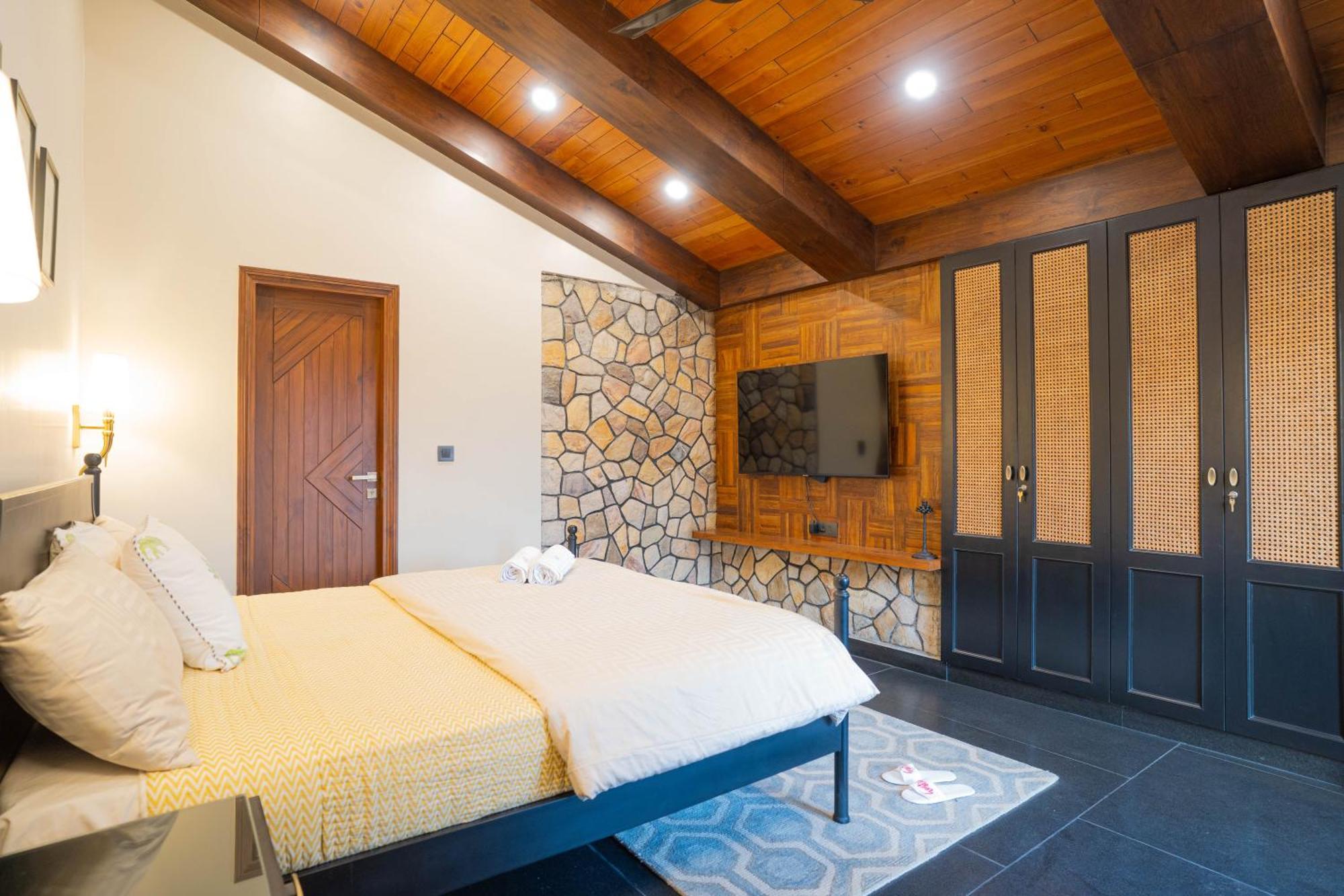 Hostie Vaikuntha - 3Bhk Mountain Villa, Dehradoon Dehradun Bagian luar foto